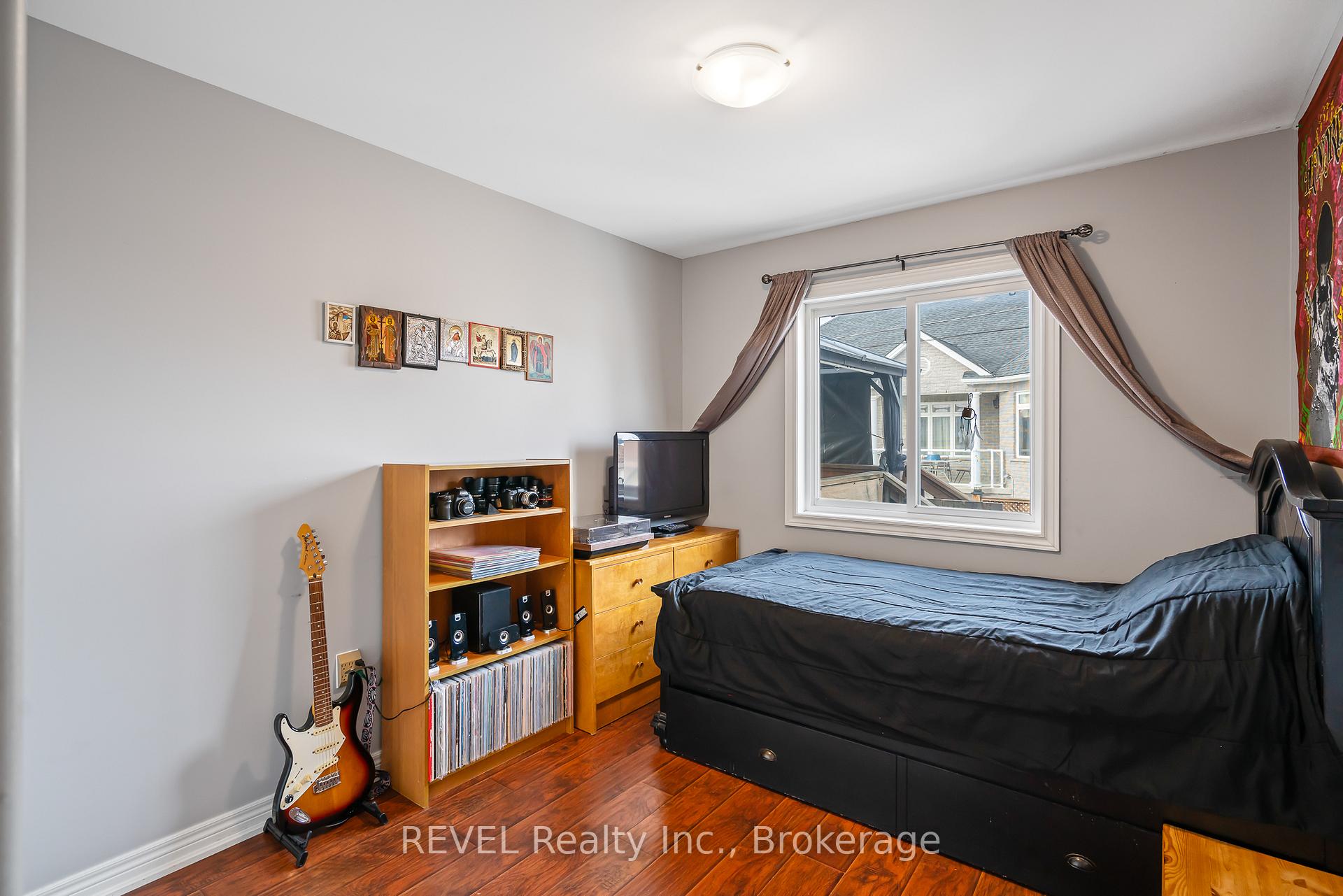 Photo 11 of 65 Battle Street, Thorold, Thorold Downtown — HOMEH