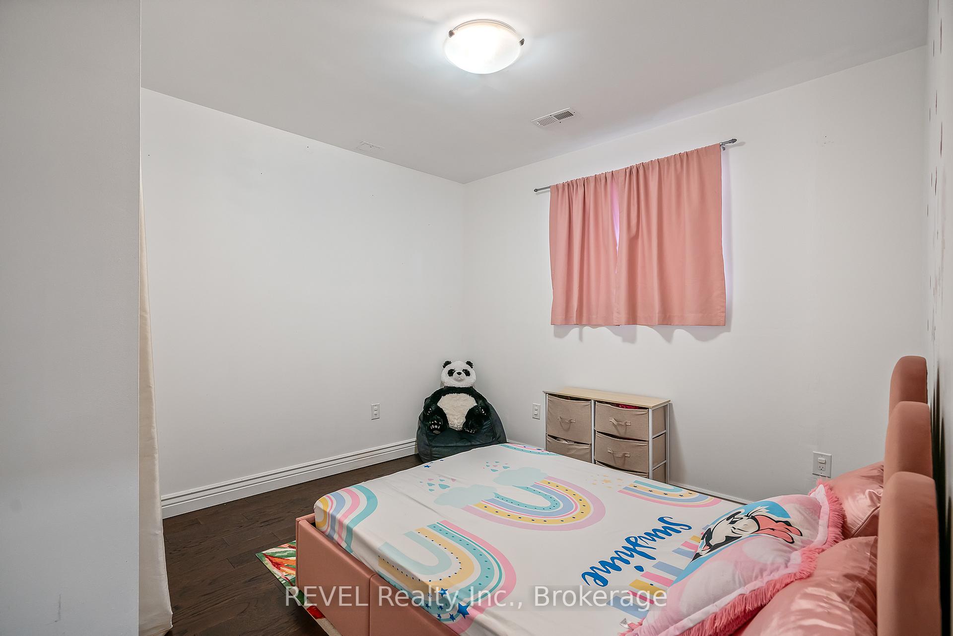 Photo 21 of 65 Battle Street, Thorold, Thorold Downtown — HOMEH