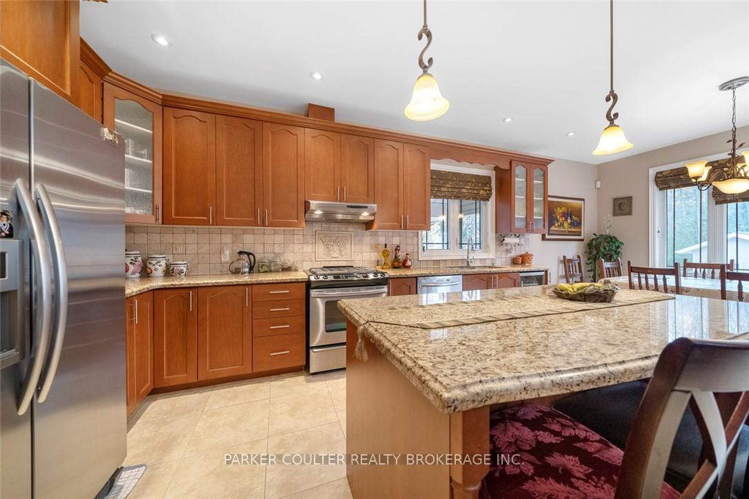 Photo 10 of 7 Sherwood Crescent, Tiny, Rural Tiny — HOMEH