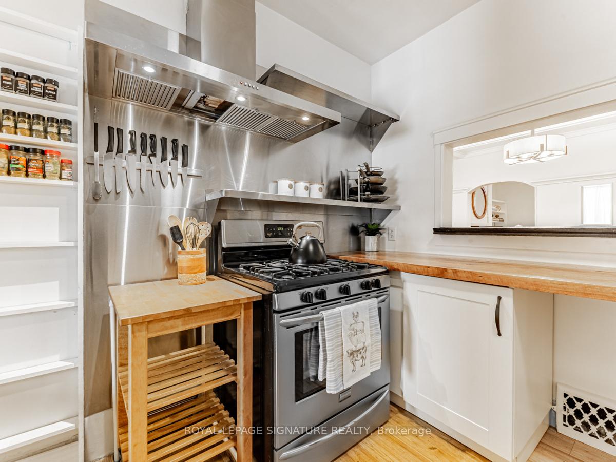Photo 17 of 41 Thyra Avenue, Toronto, Crescent Town — HOMEH