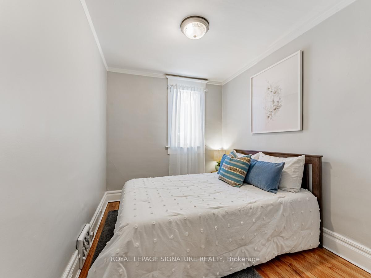 Photo 30 of 41 Thyra Avenue, Toronto, Crescent Town — HOMEH