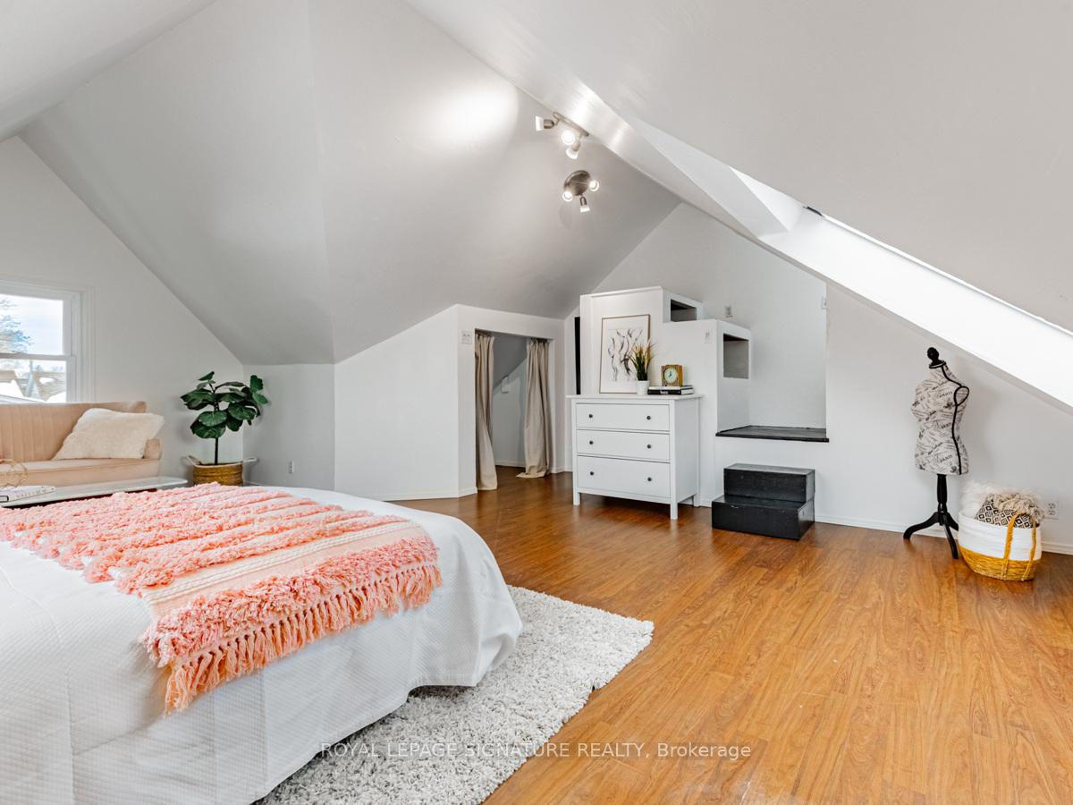 Photo 41 of 41 Thyra Avenue, Toronto, Crescent Town — HOMEH