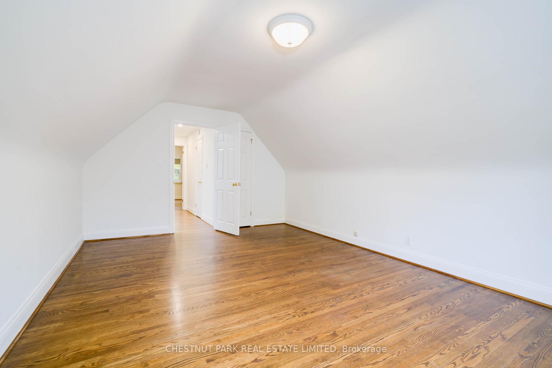 Photo 19 of 93 Boulton Drive, Toronto, Casa Loma — HOMEH