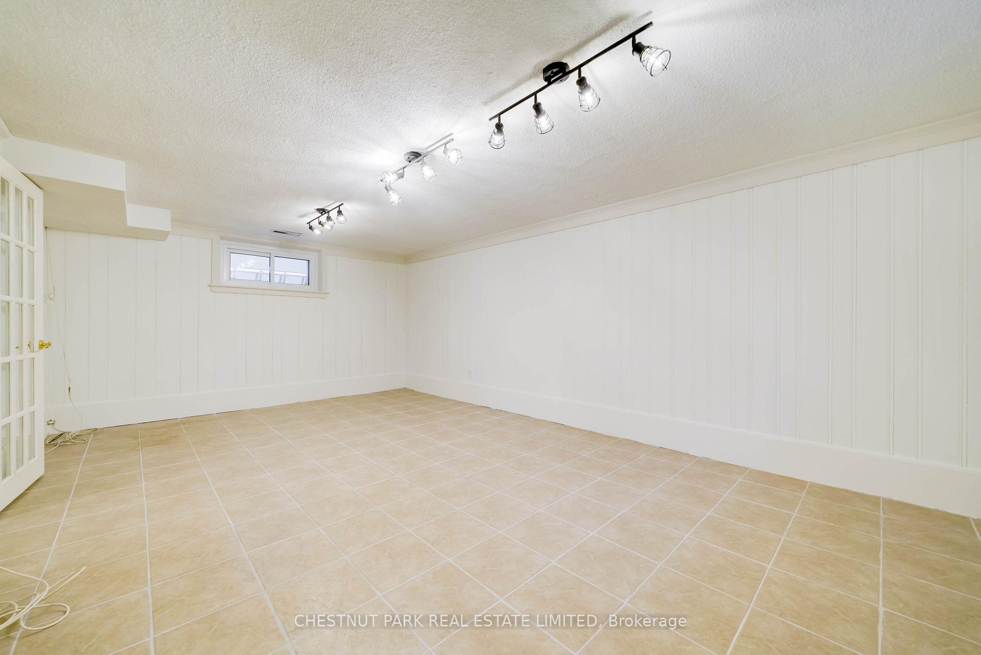 Photo 20 of 93 Boulton Drive, Toronto, Casa Loma — HOMEH