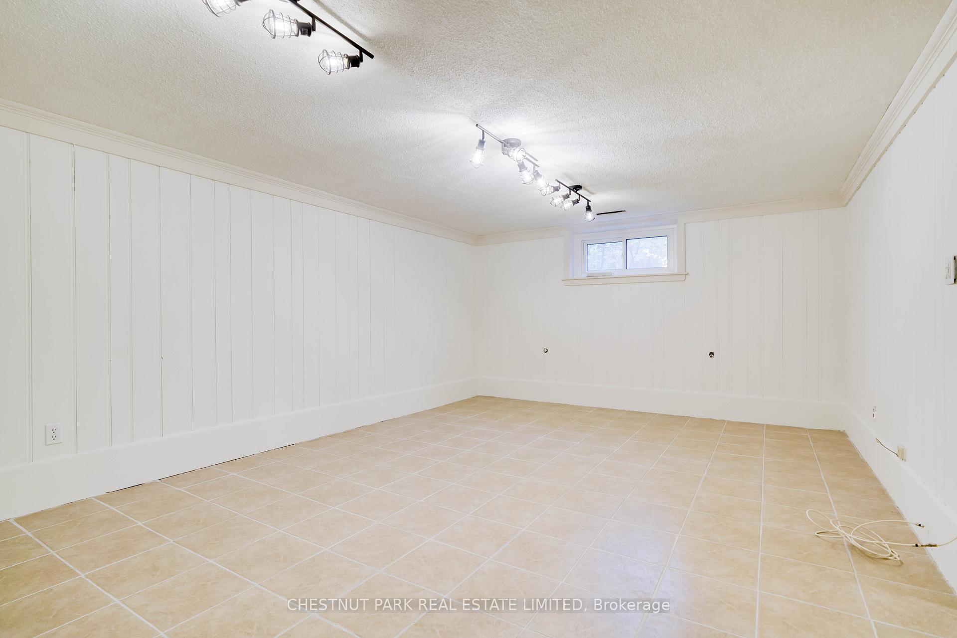 Photo 21 of 93 Boulton Drive, Toronto, Casa Loma — HOMEH
