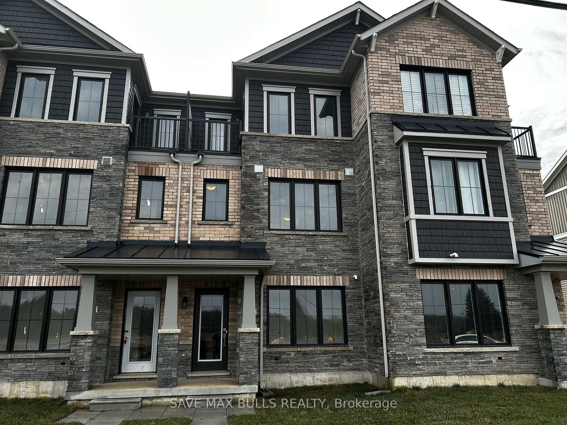 Photo 1 of 135 Melody Lane, Thorold, Hurricane/Merrittville — HOMEH