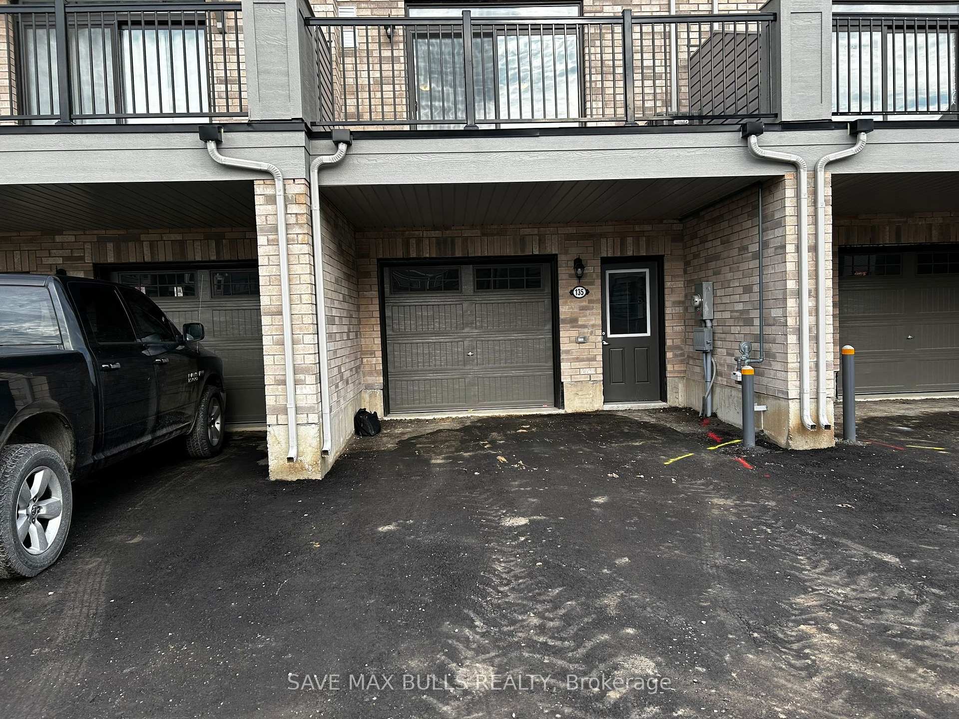 Photo 2 of 135 Melody Lane, Thorold, Hurricane/Merrittville — HOMEH