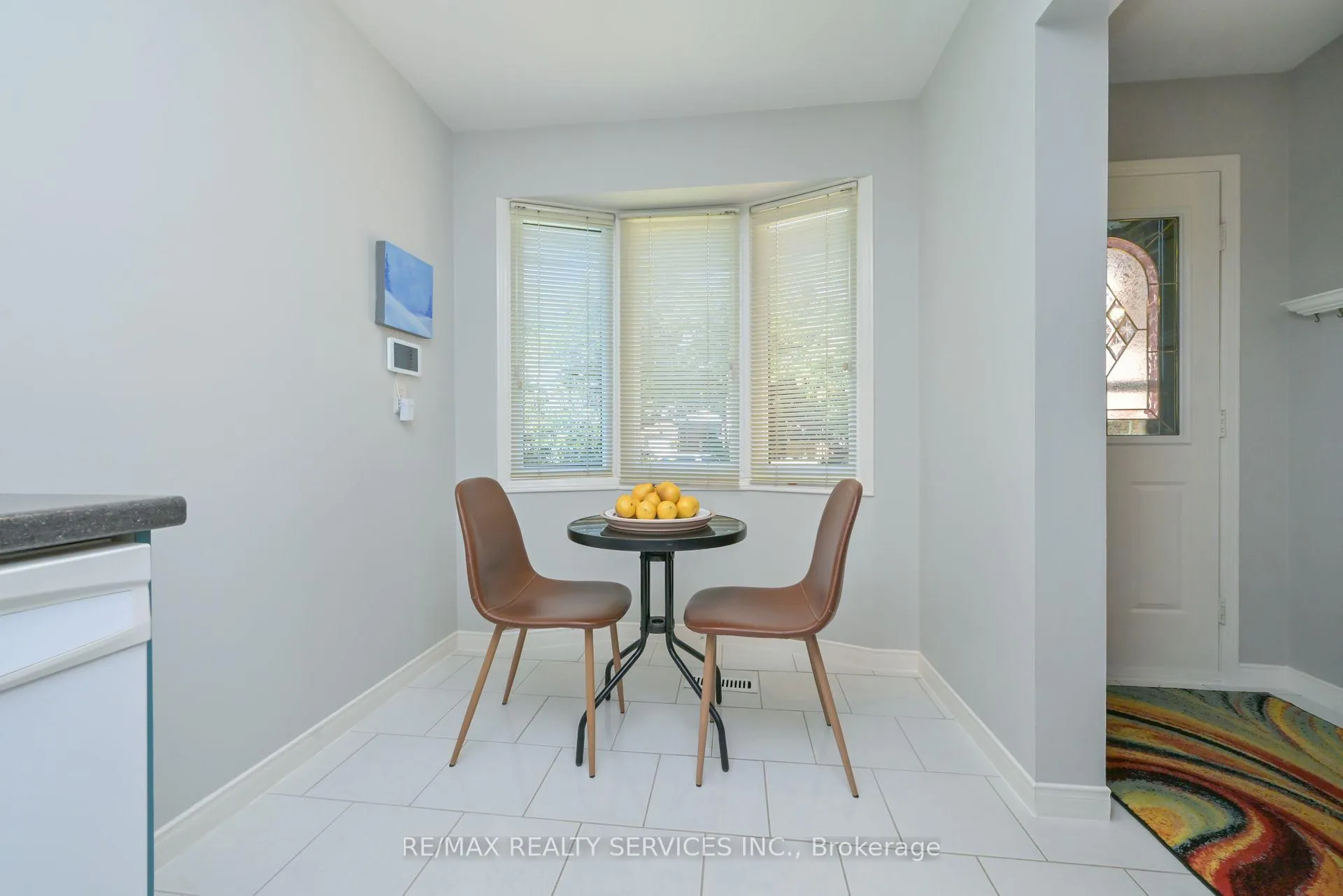 Photo 11 of 8 Oleander Crescent, Brampton, Heart Lake East — HOMEH