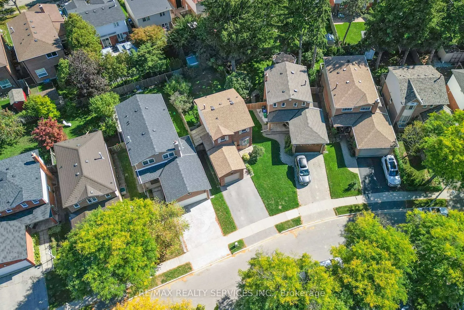 Photo 27 of 8 Oleander Crescent, Brampton, Heart Lake East — HOMEH