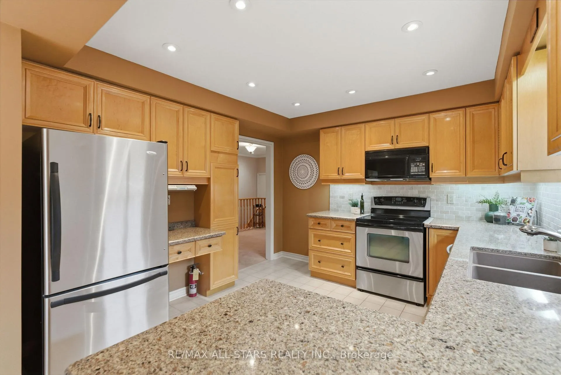 Photo 14 of 43 Enzo Crescent, Uxbridge — HOMEH