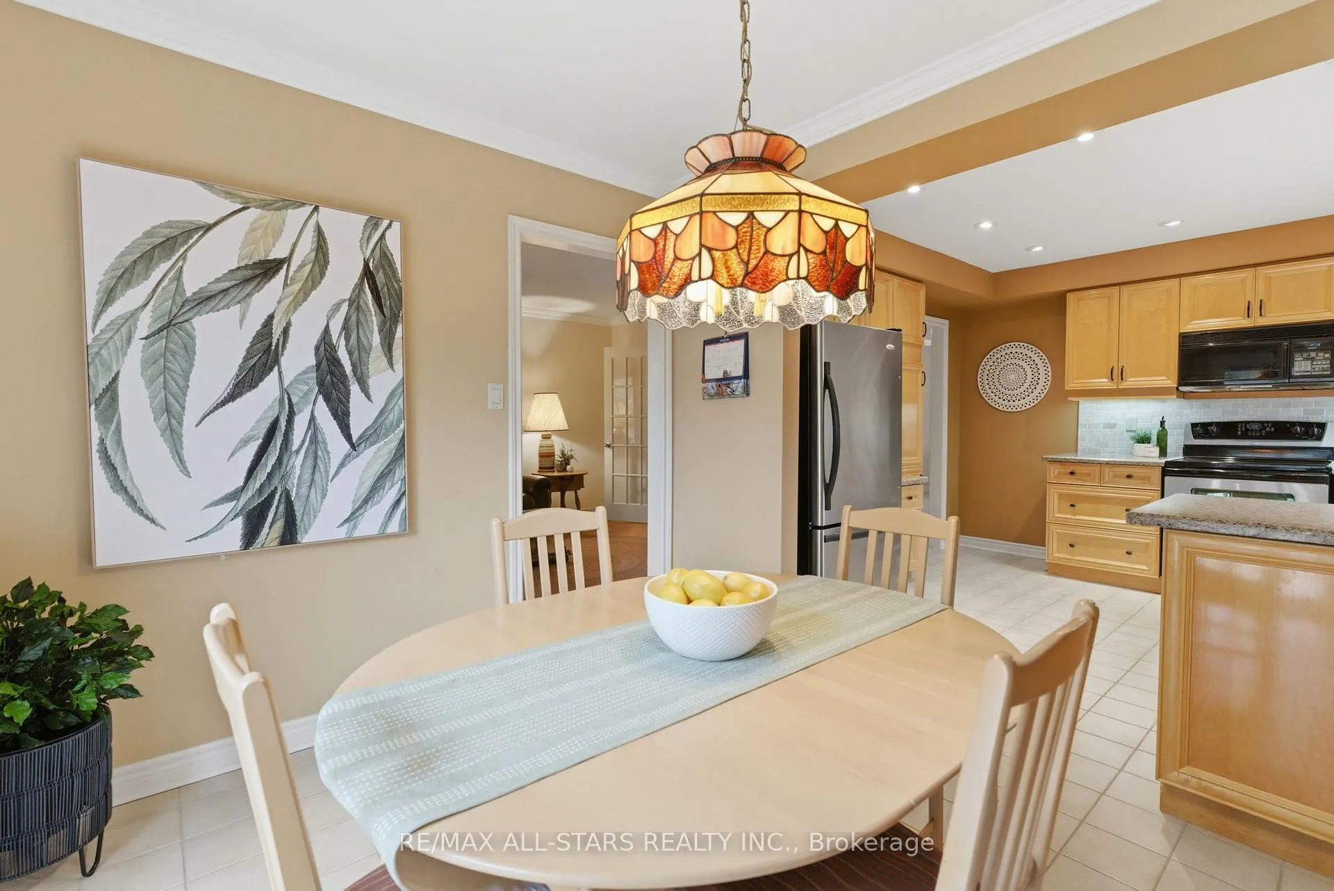 Photo 16 of 43 Enzo Crescent, Uxbridge — HOMEH