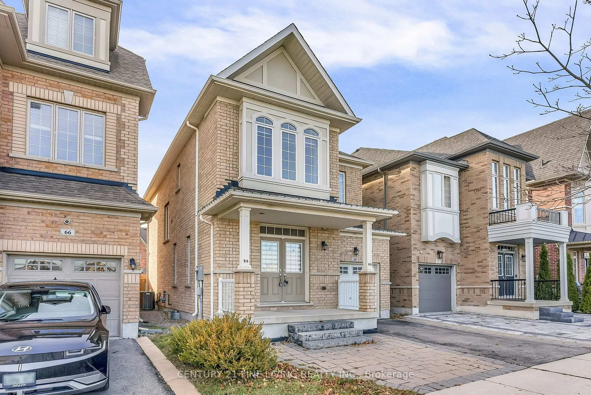 Photo 2 of 68 Killington Avenue, Vaughan, Kleinburg — HOMEH