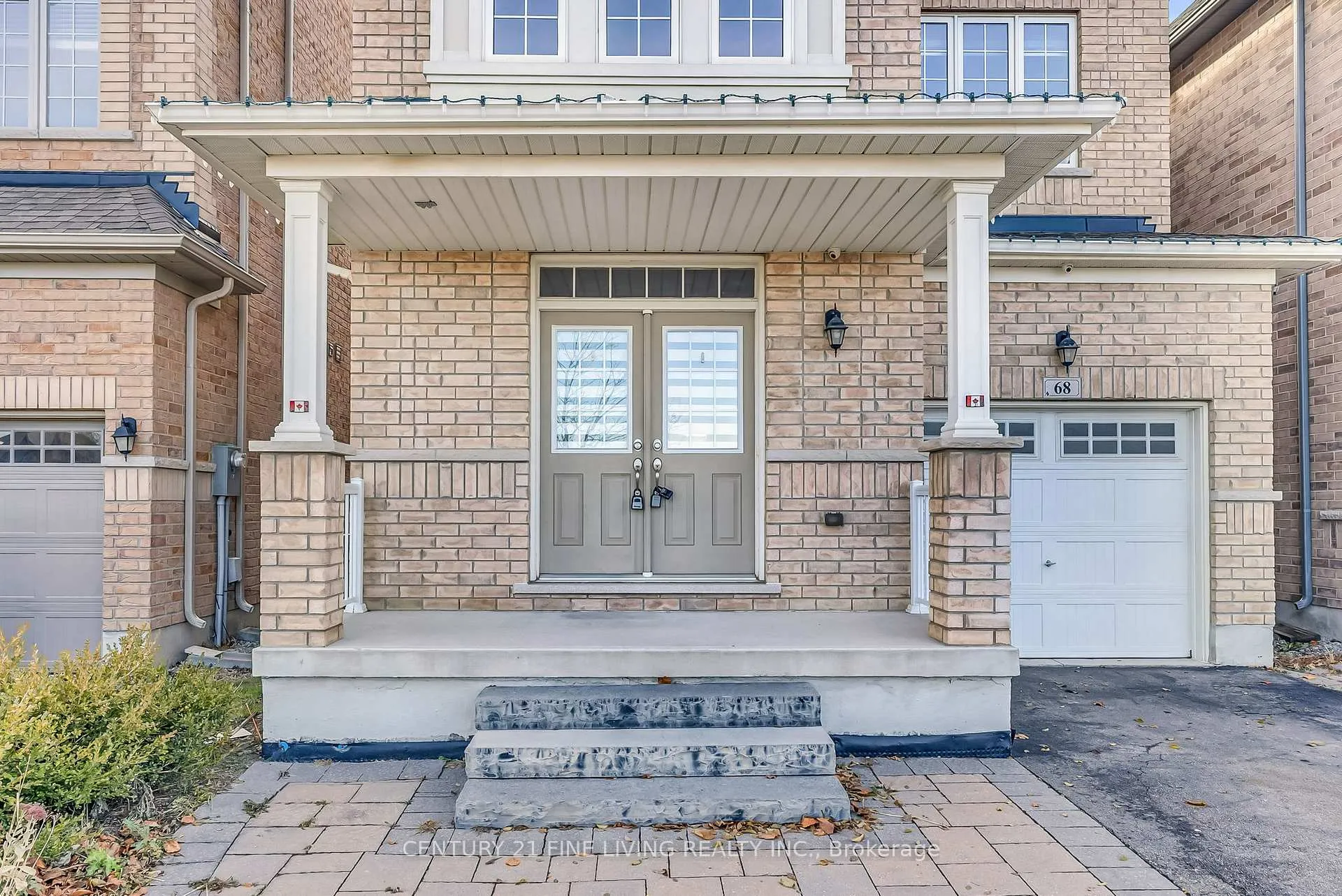 Photo 5 of 68 Killington Avenue, Vaughan, Kleinburg — HOMEH