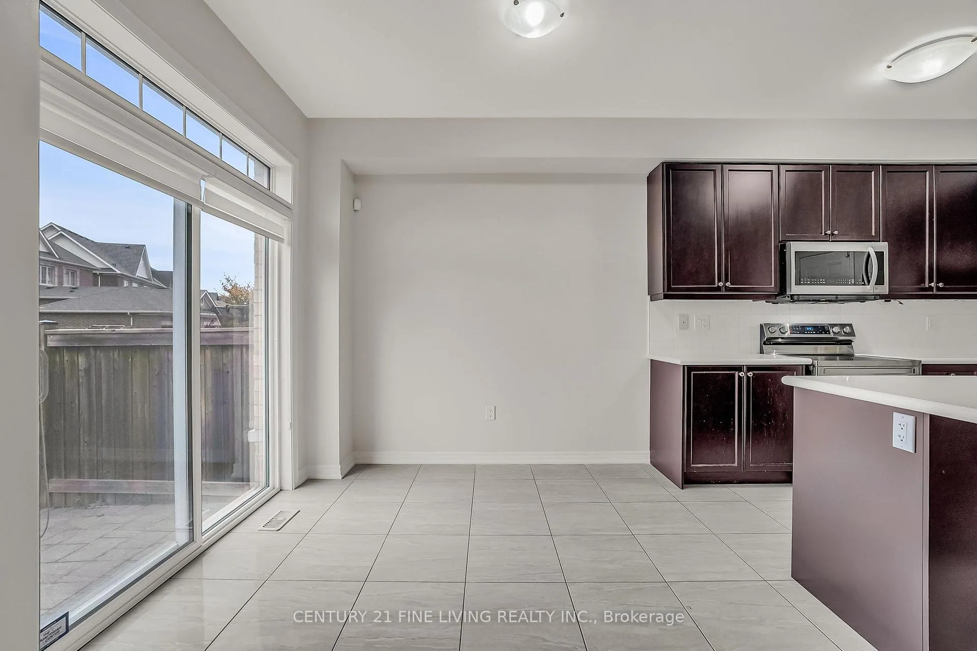 Photo 24 of 68 Killington Avenue, Vaughan, Kleinburg — HOMEH