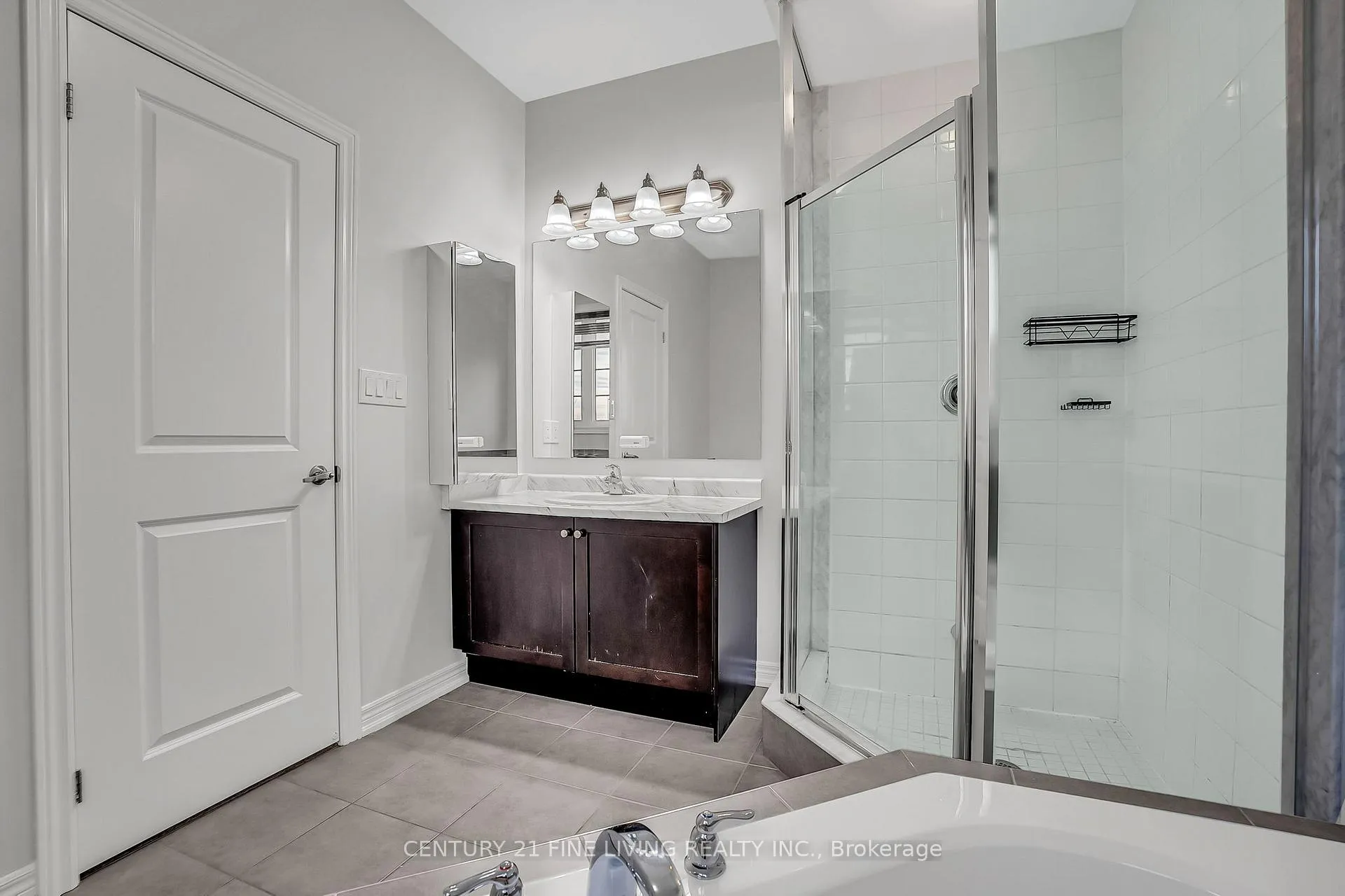 Photo 32 of 68 Killington Avenue, Vaughan, Kleinburg — HOMEH