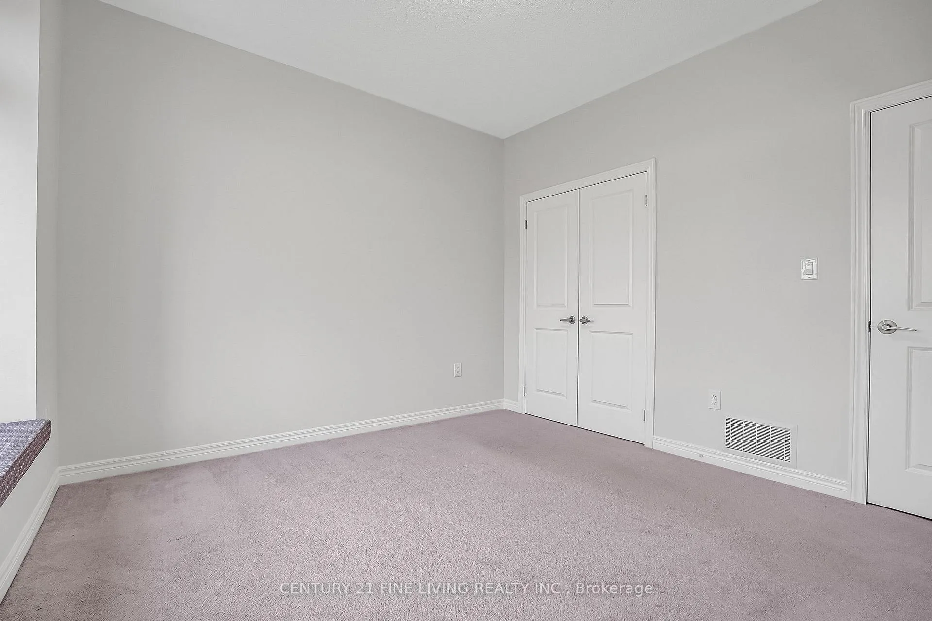 Photo 35 of 68 Killington Avenue, Vaughan, Kleinburg — HOMEH