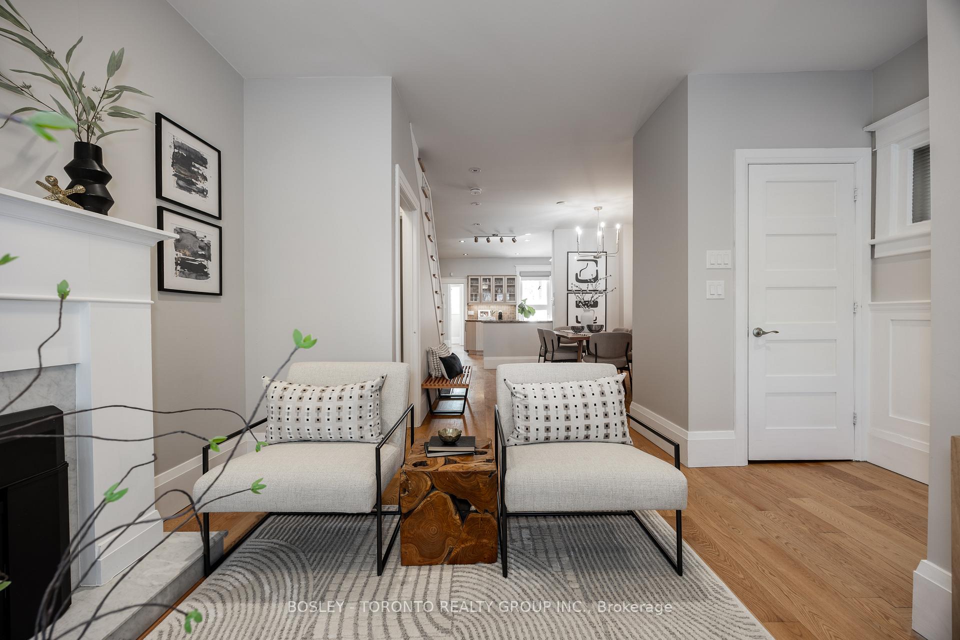 Photo 3 of 120 Arundel Avenue, Toronto, Playter Estates-Danforth — HOMEH