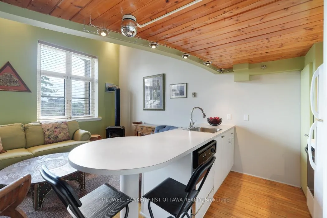 Photo 11 of Unit 405, 589 Rideau Street, Ottawa, Lower Town — HOMEH
