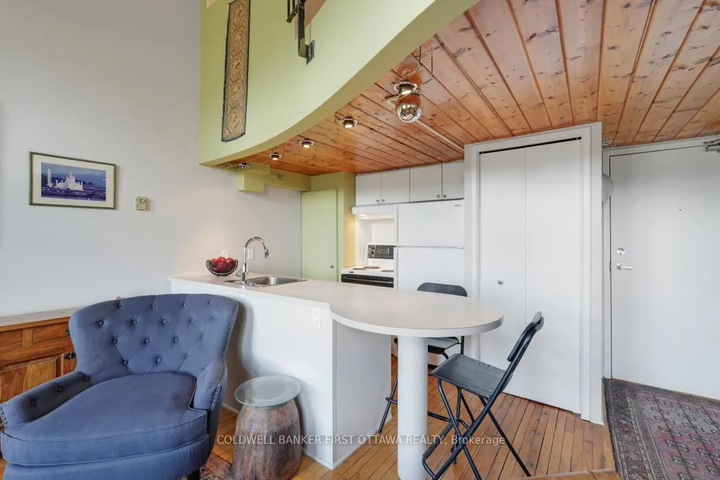 Photo 12 of Unit 405, 589 Rideau Street, Ottawa, Lower Town — HOMEH