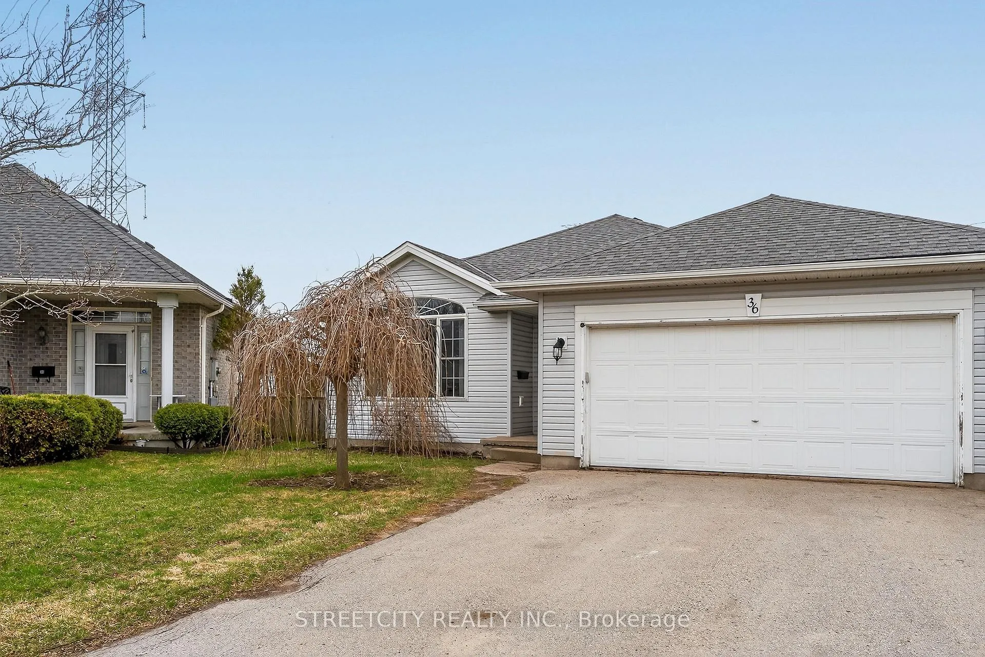 Photo 1 of 36 Glenview Court, St. Thomas — HOMEH