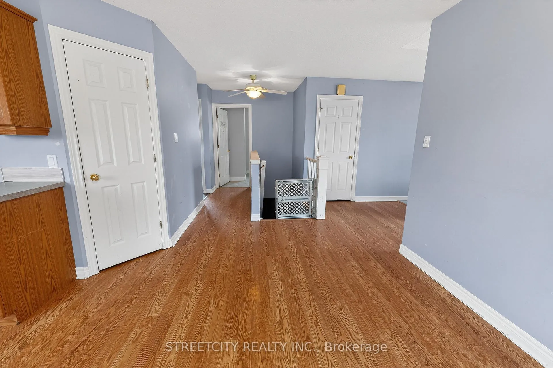 Photo 11 of 36 Glenview Court, St. Thomas — HOMEH