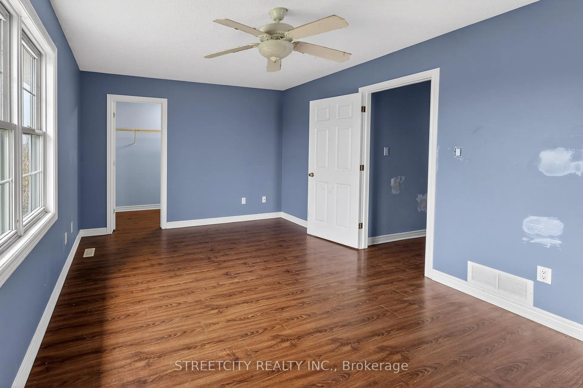 Photo 18 of 36 Glenview Court, St. Thomas — HOMEH