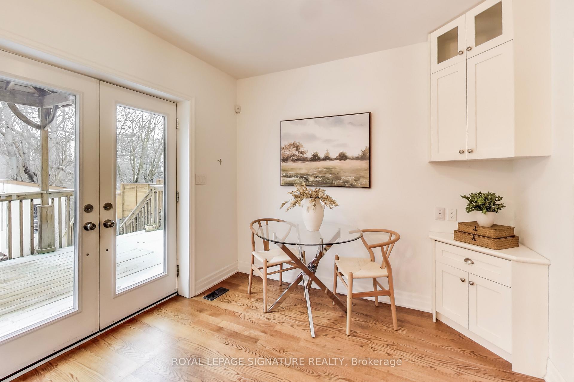 Photo 12 of 10 Davies Crescent, Toronto, East York — HOMEH