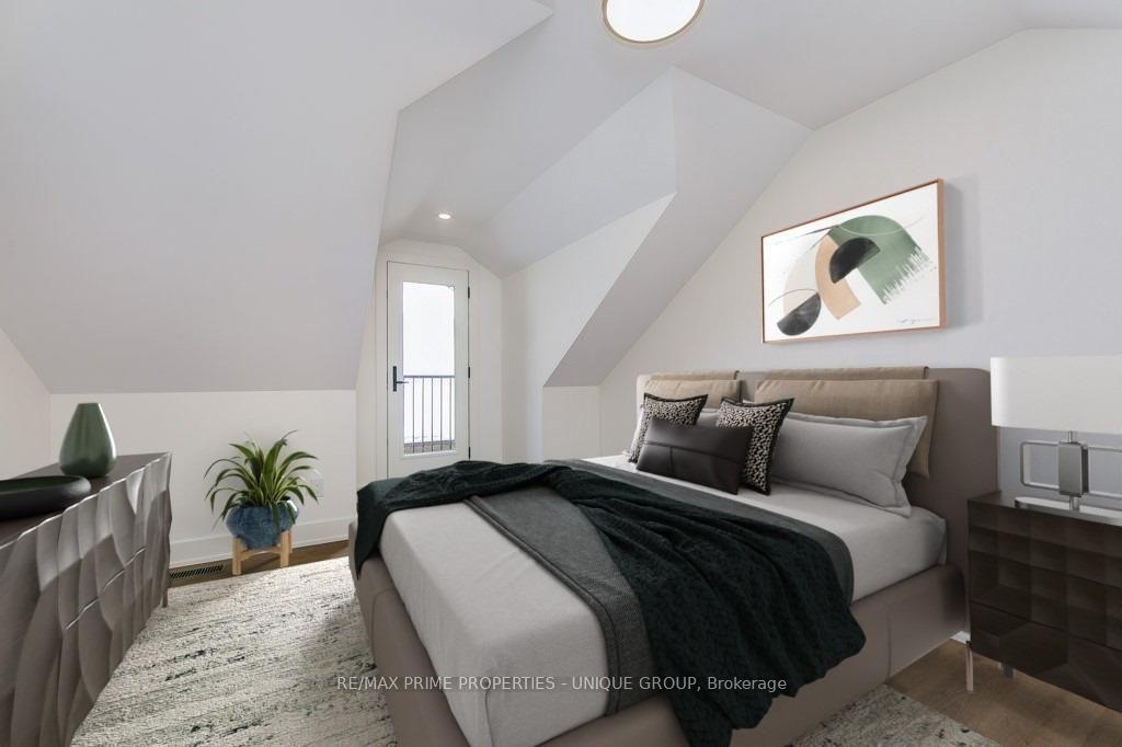 Photo 8 of Unit D, 471 Oriole Parkway, Toronto, Yonge-Eglinton — HOMEH