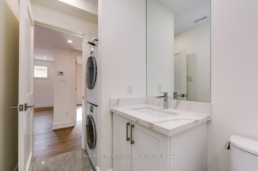 Photo 11 of Unit D, 471 Oriole Parkway, Toronto, Yonge-Eglinton — HOMEH