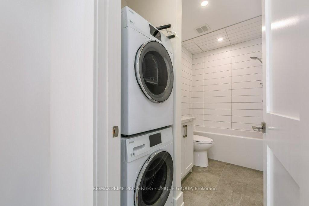 Photo 13 of Unit D, 471 Oriole Parkway, Toronto, Yonge-Eglinton — HOMEH