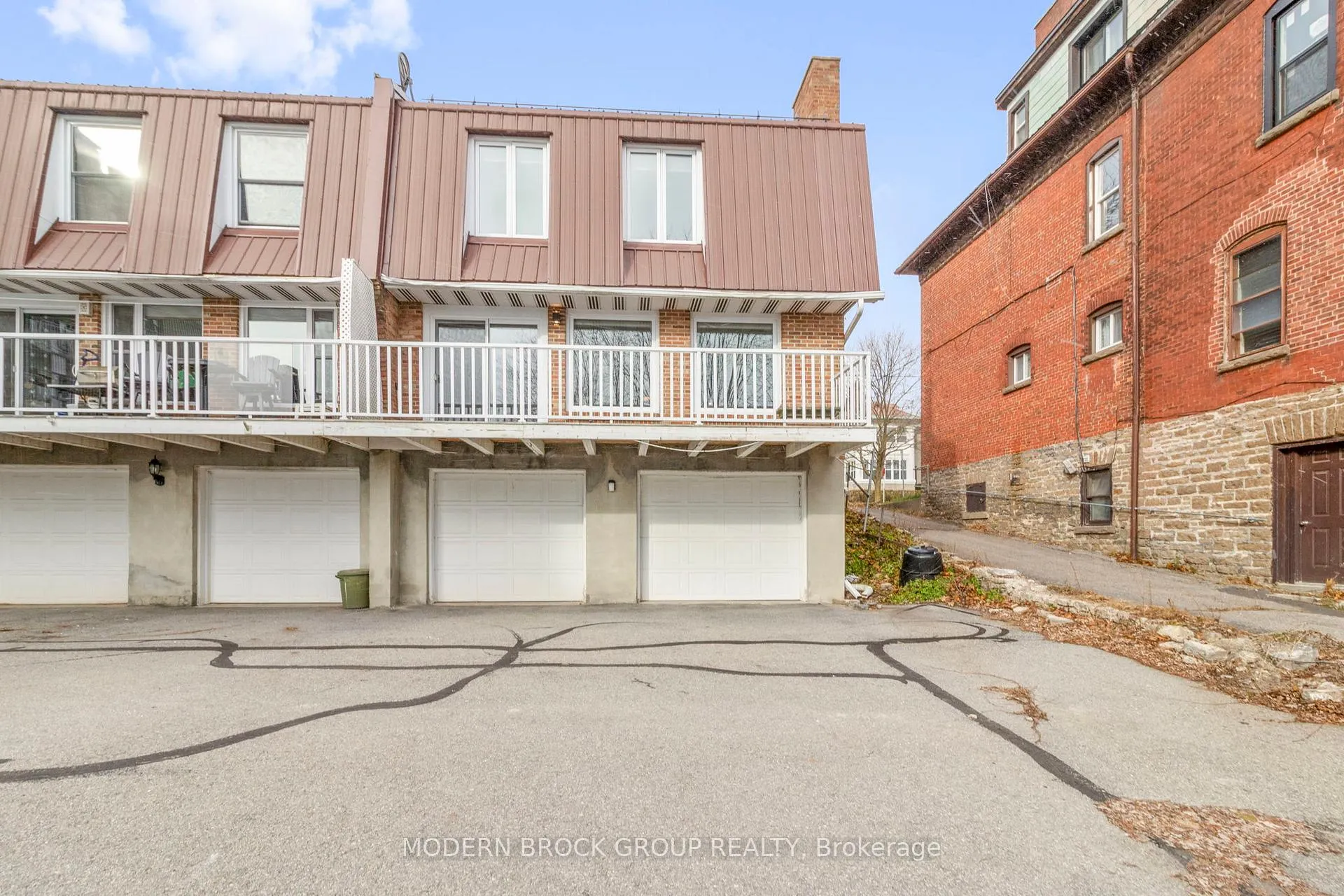 Photo 7 of 115 King Street E, Brockville — HOMEH