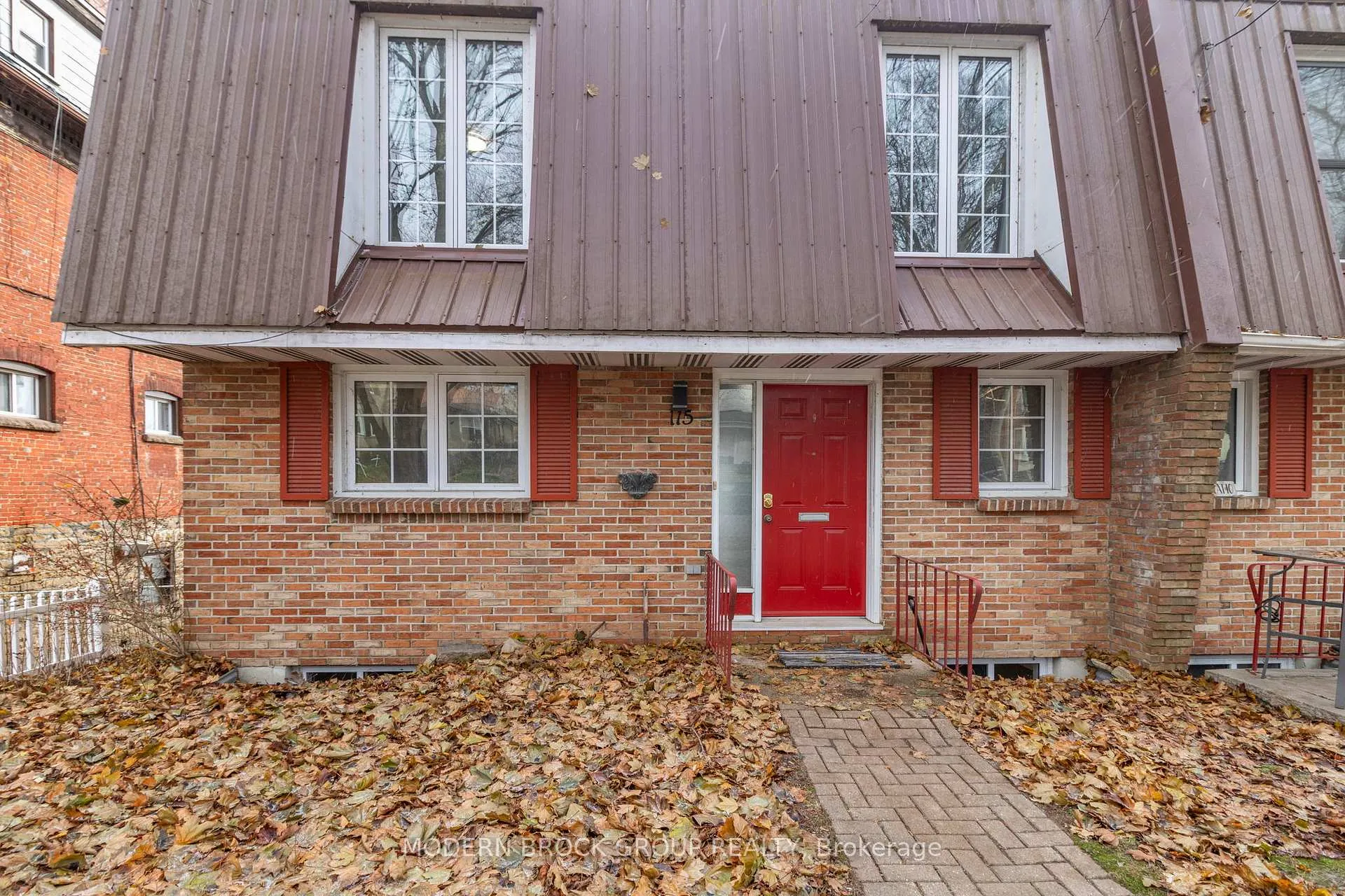 Photo 9 of 115 King Street E, Brockville — HOMEH