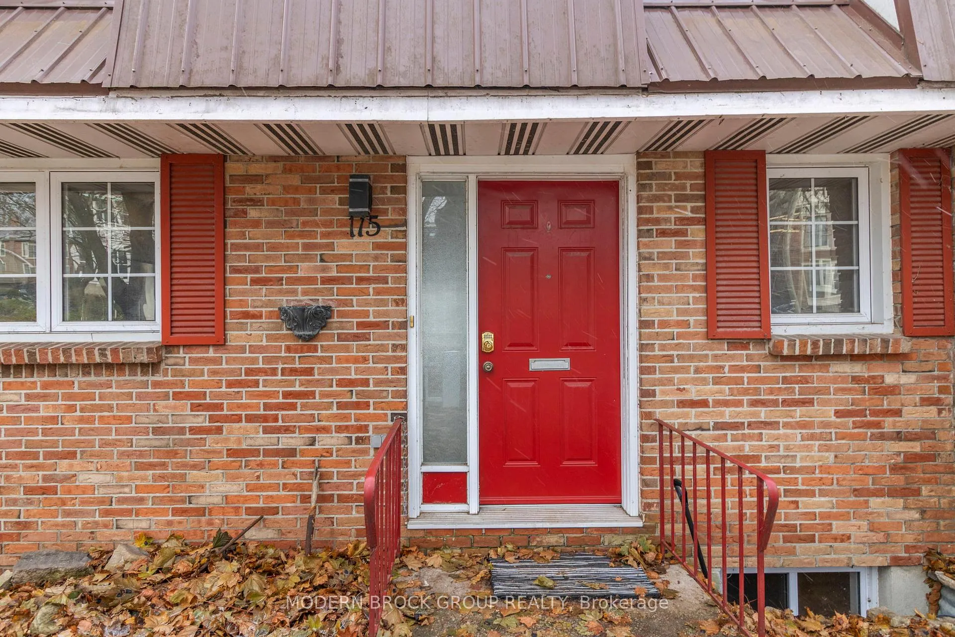 Photo 11 of 115 King Street E, Brockville — HOMEH