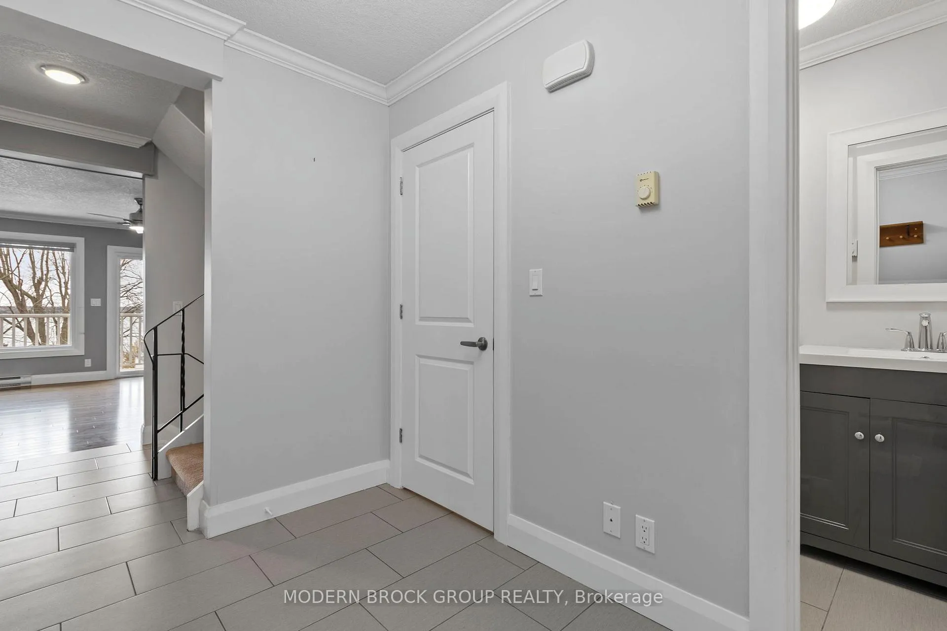 Photo 17 of 115 King Street E, Brockville — HOMEH