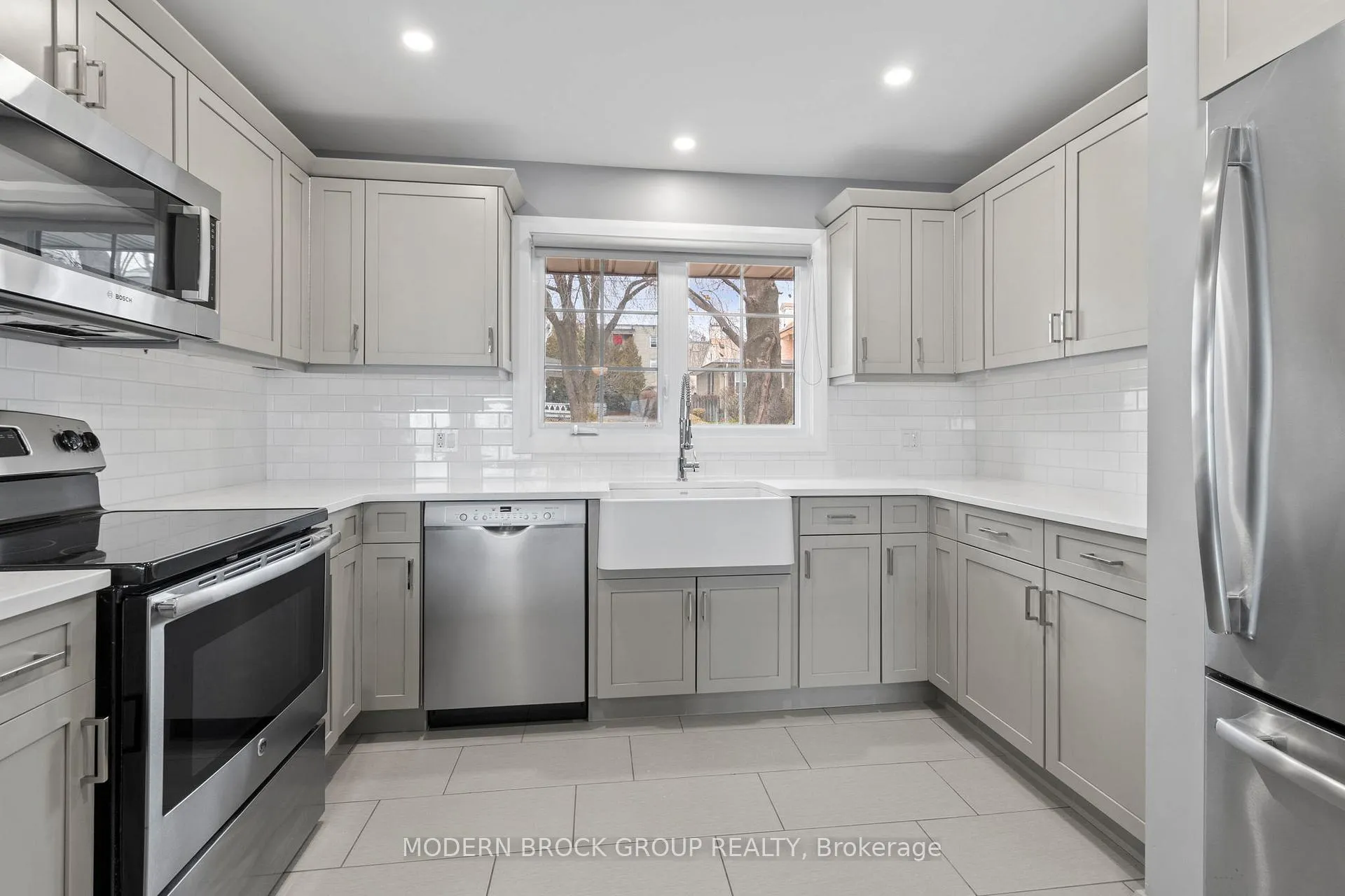 Photo 23 of 115 King Street E, Brockville — HOMEH