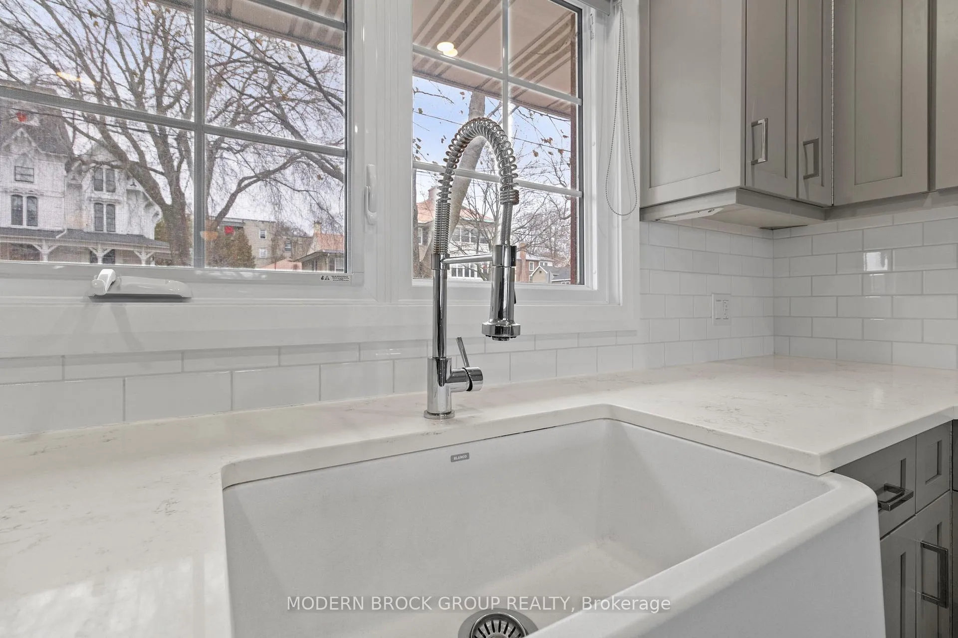 Photo 25 of 115 King Street E, Brockville — HOMEH