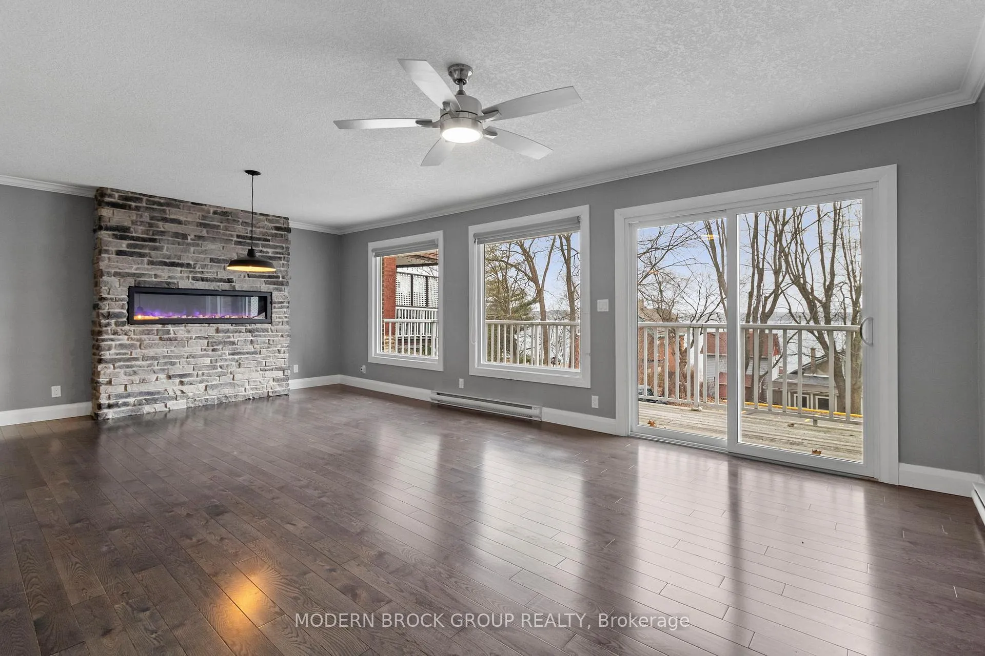 Photo 32 of 115 King Street E, Brockville — HOMEH