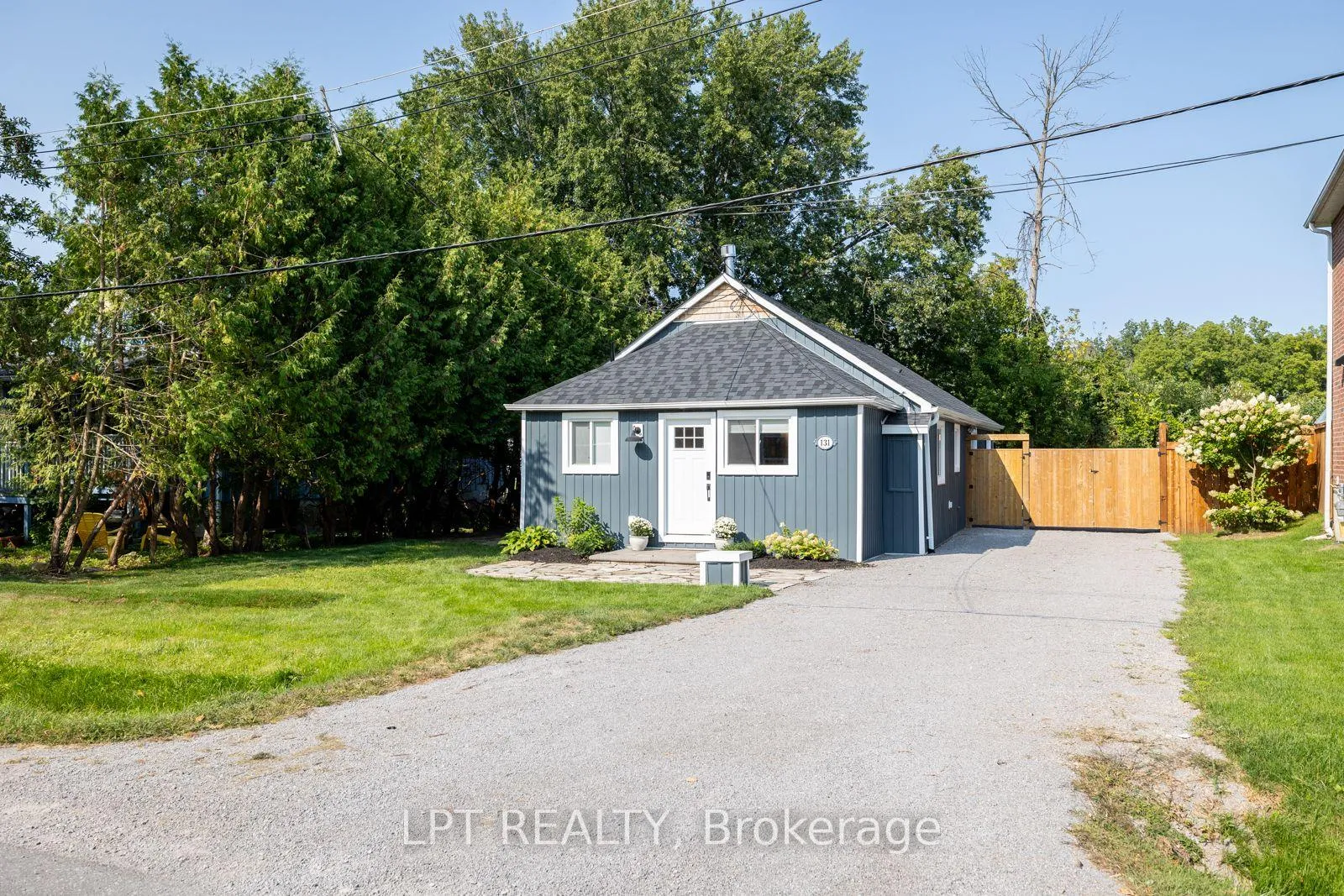 Photo 1 of 131 Maple Avenue, Georgina, Sutton & Jackson's Point — HOMEH