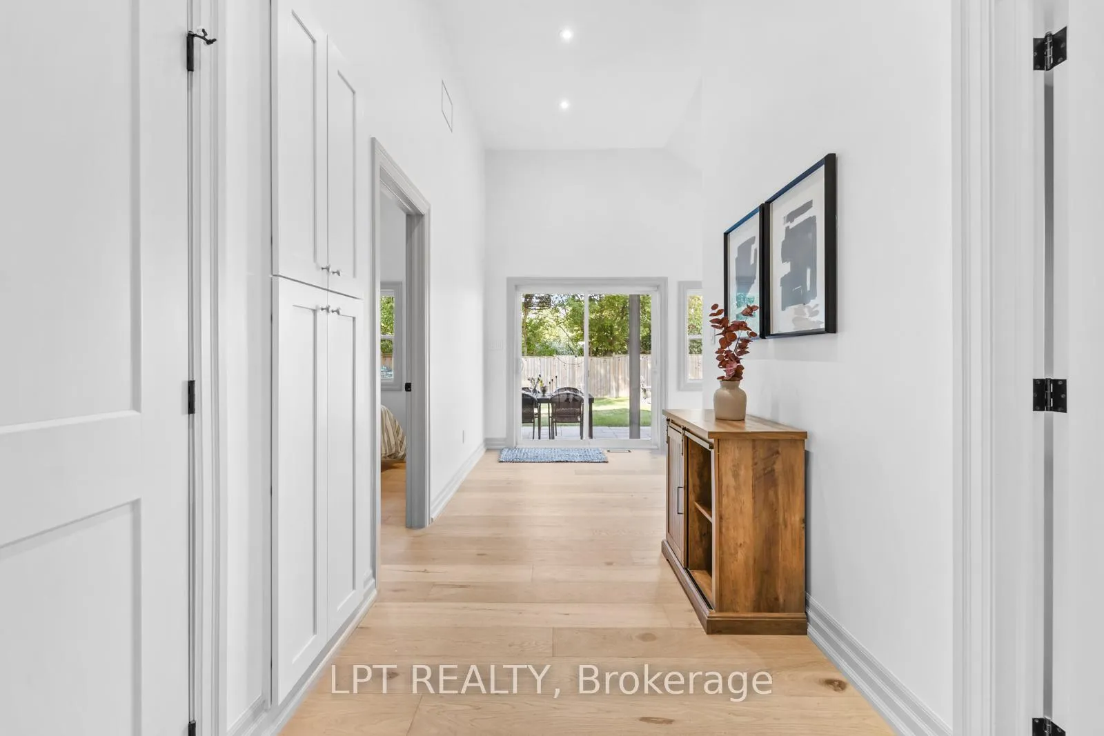 Photo 23 of 131 Maple Avenue, Georgina, Sutton & Jackson's Point — HOMEH
