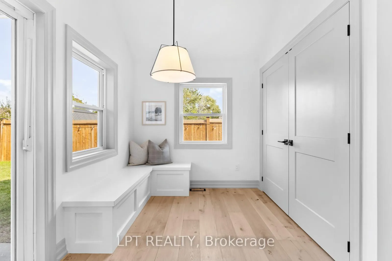 Photo 25 of 131 Maple Avenue, Georgina, Sutton & Jackson's Point — HOMEH