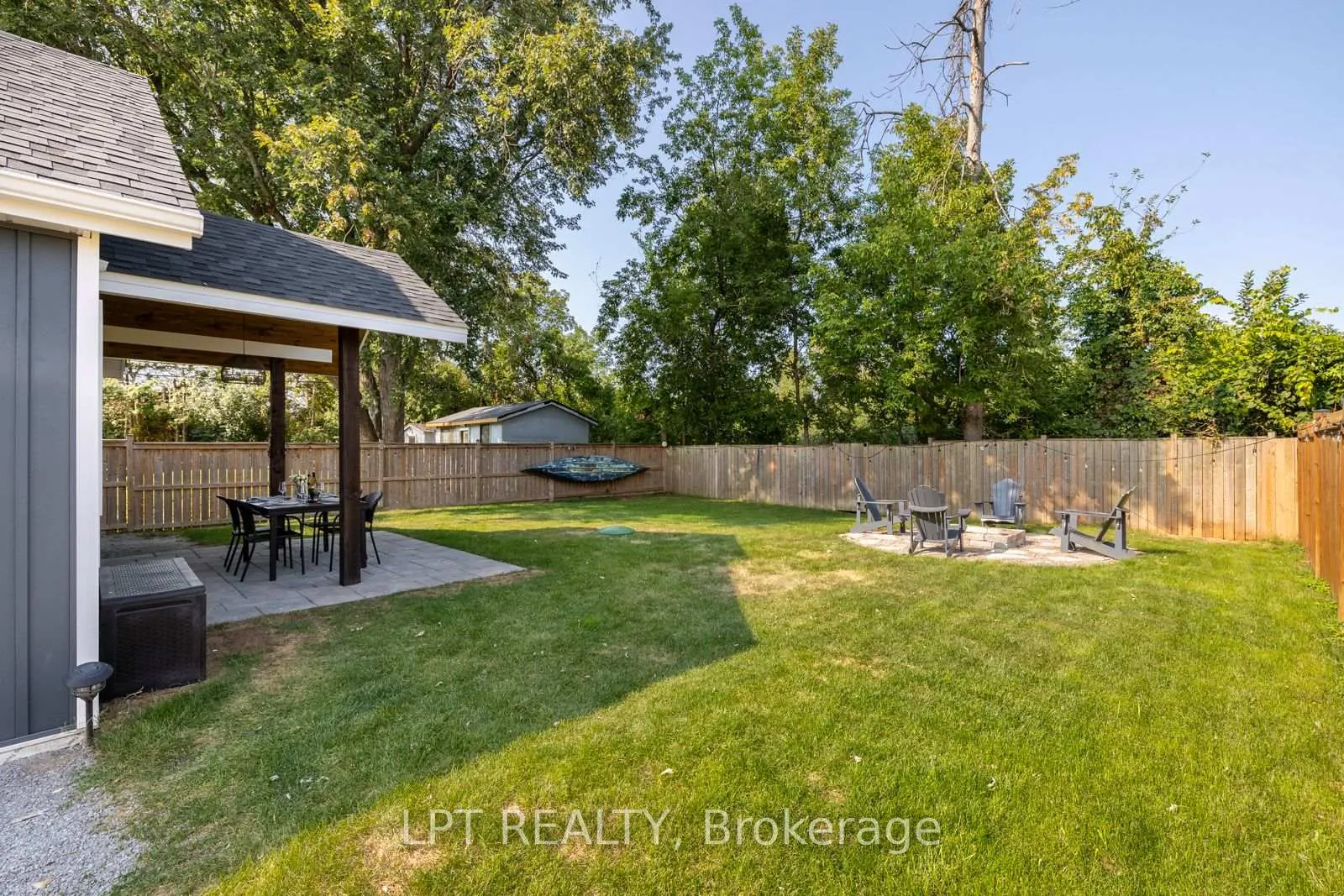 Photo 29 of 131 Maple Avenue, Georgina, Sutton & Jackson's Point — HOMEH