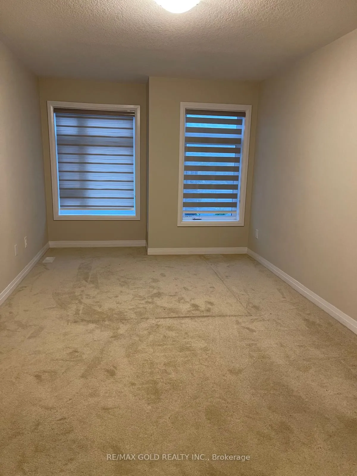 Photo 2 of Unit 1B, 155 Thomas Slee Drive, Kitchener — HOMEH