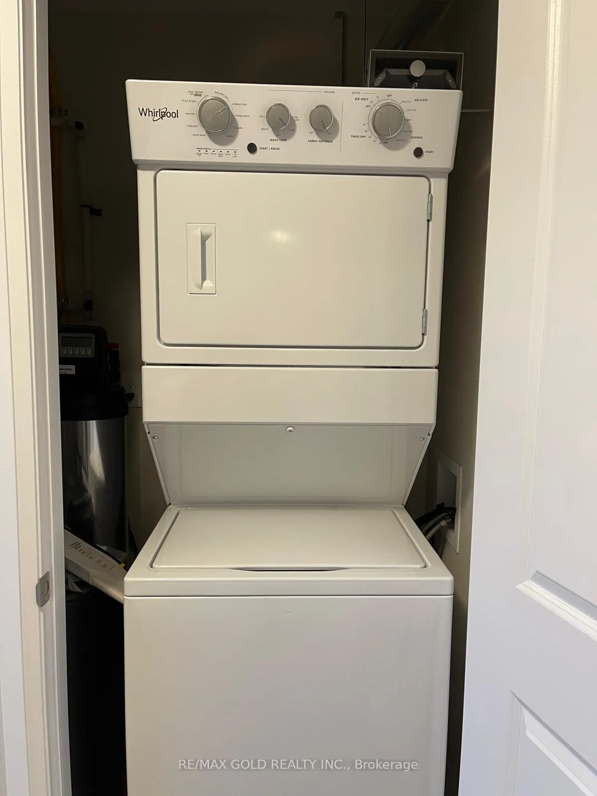 Photo 5 of Unit 1B, 155 Thomas Slee Drive, Kitchener — HOMEH