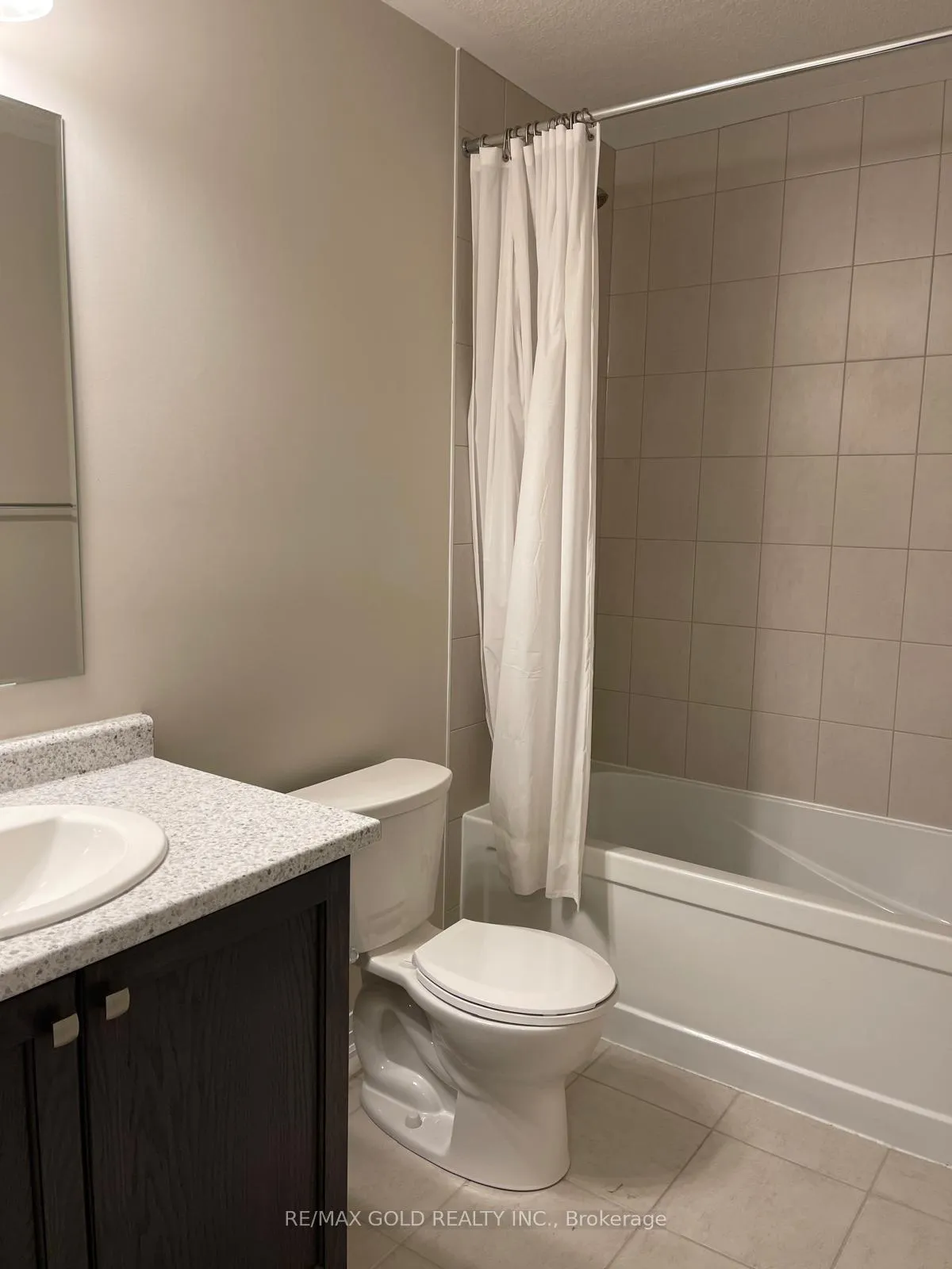 Photo 9 of Unit 1B, 155 Thomas Slee Drive, Kitchener — HOMEH