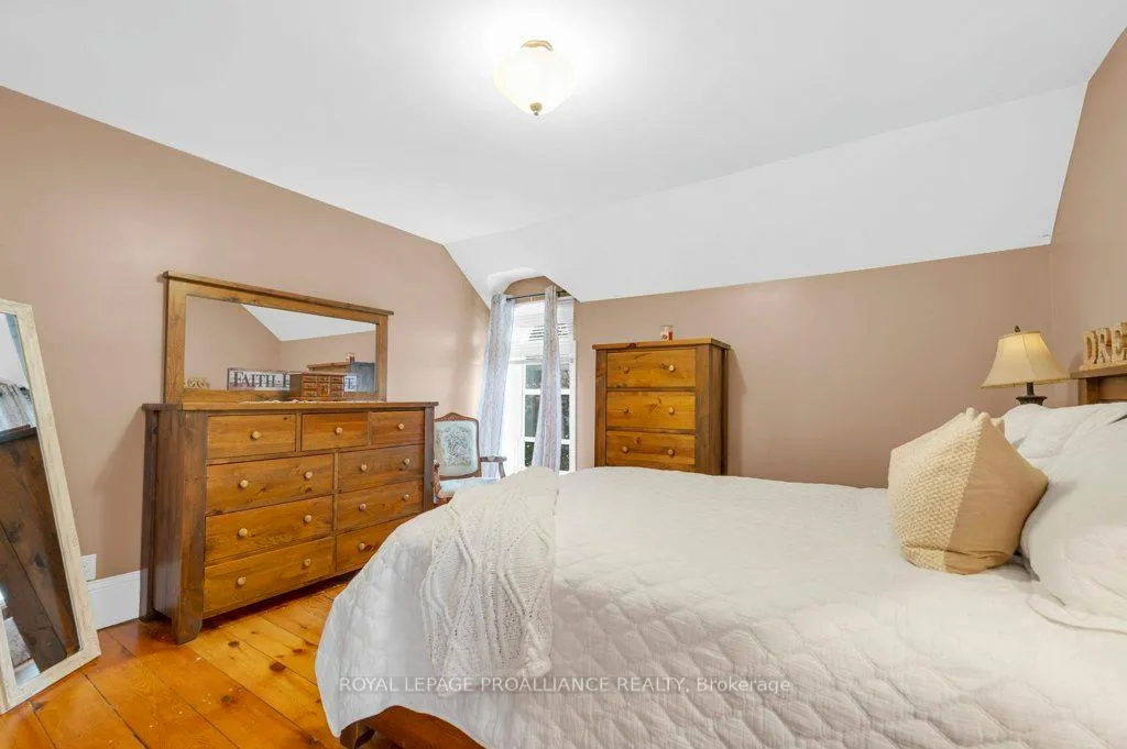 Photo 26 of 1423 Blessington Road, Belleville, Thurlow Ward — HOMEH