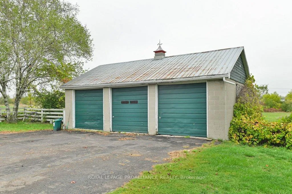 Photo 45 of 1423 Blessington Road, Belleville, Thurlow Ward — HOMEH