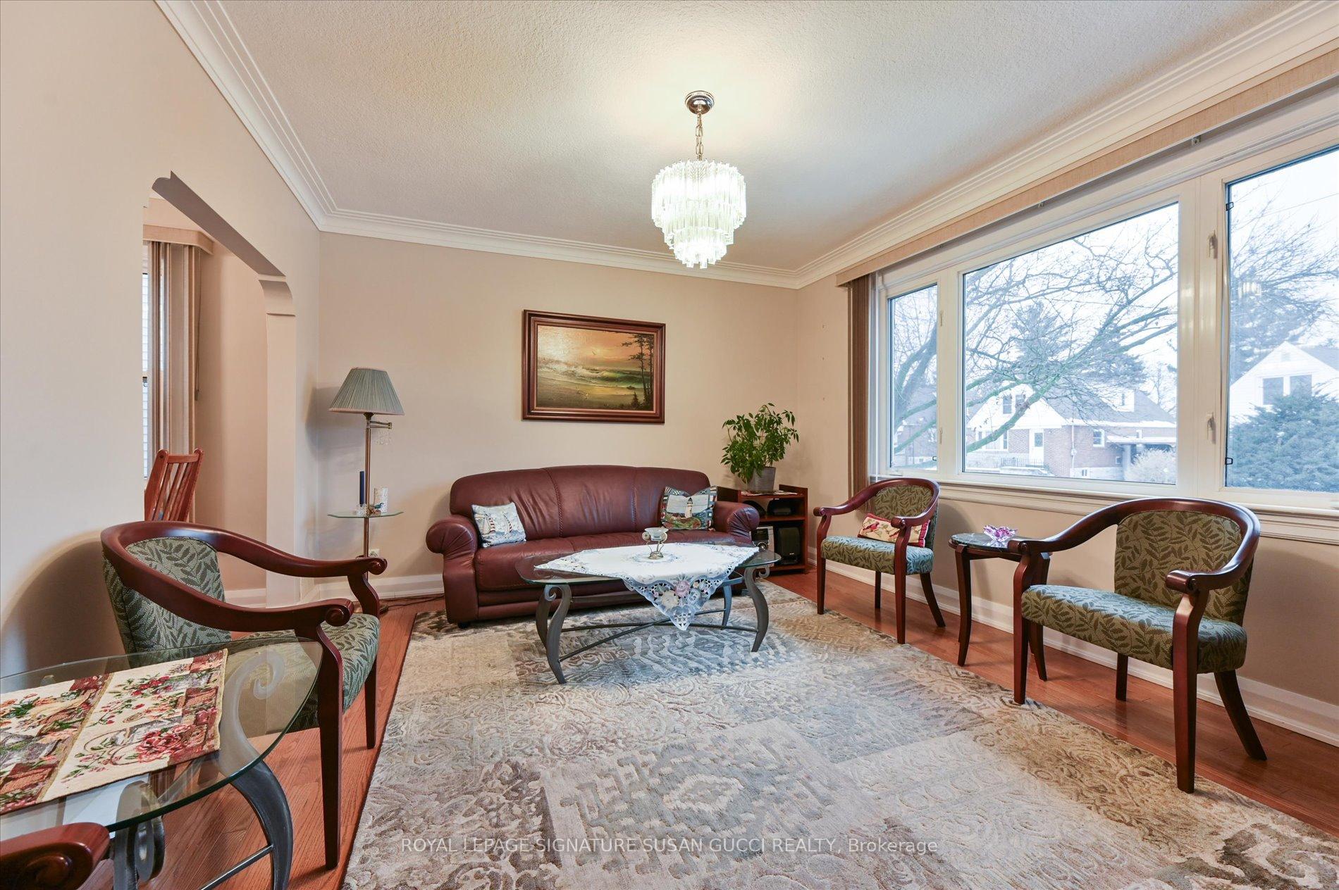 Photo 6 of 46 Holland Avenue, Toronto, O'Connor-Parkview — HOMEH