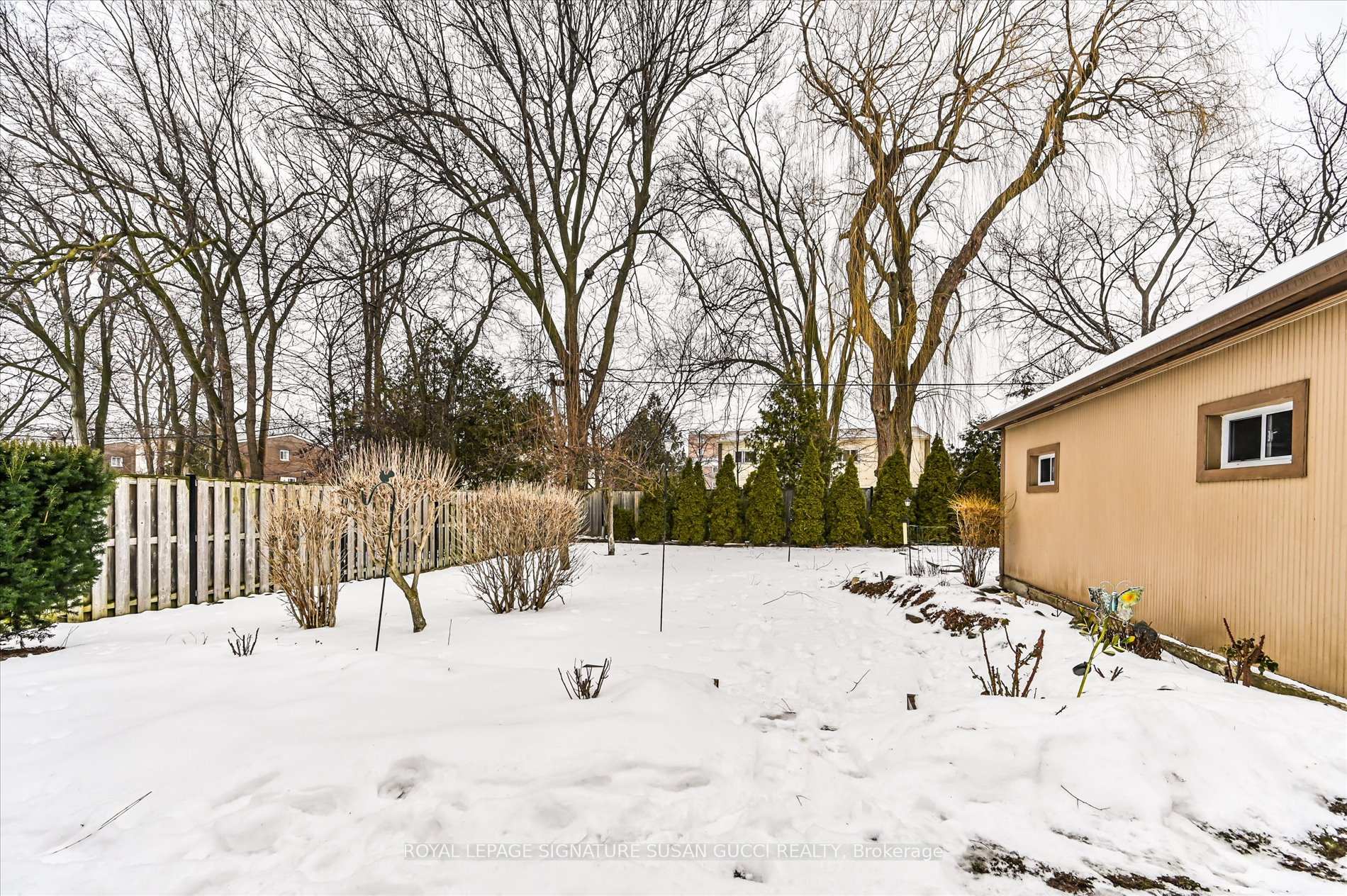 Photo 25 of 46 Holland Avenue, Toronto, O'Connor-Parkview — HOMEH
