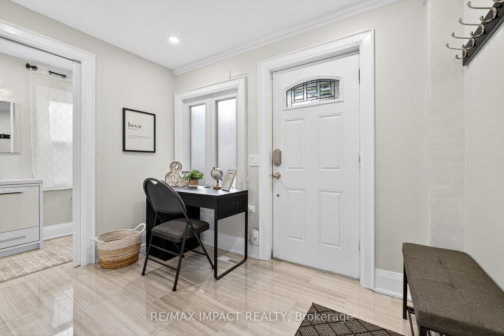 Photo 8 of 41 McDonald Avenue, Scarborough, Oakridge — HOMEH