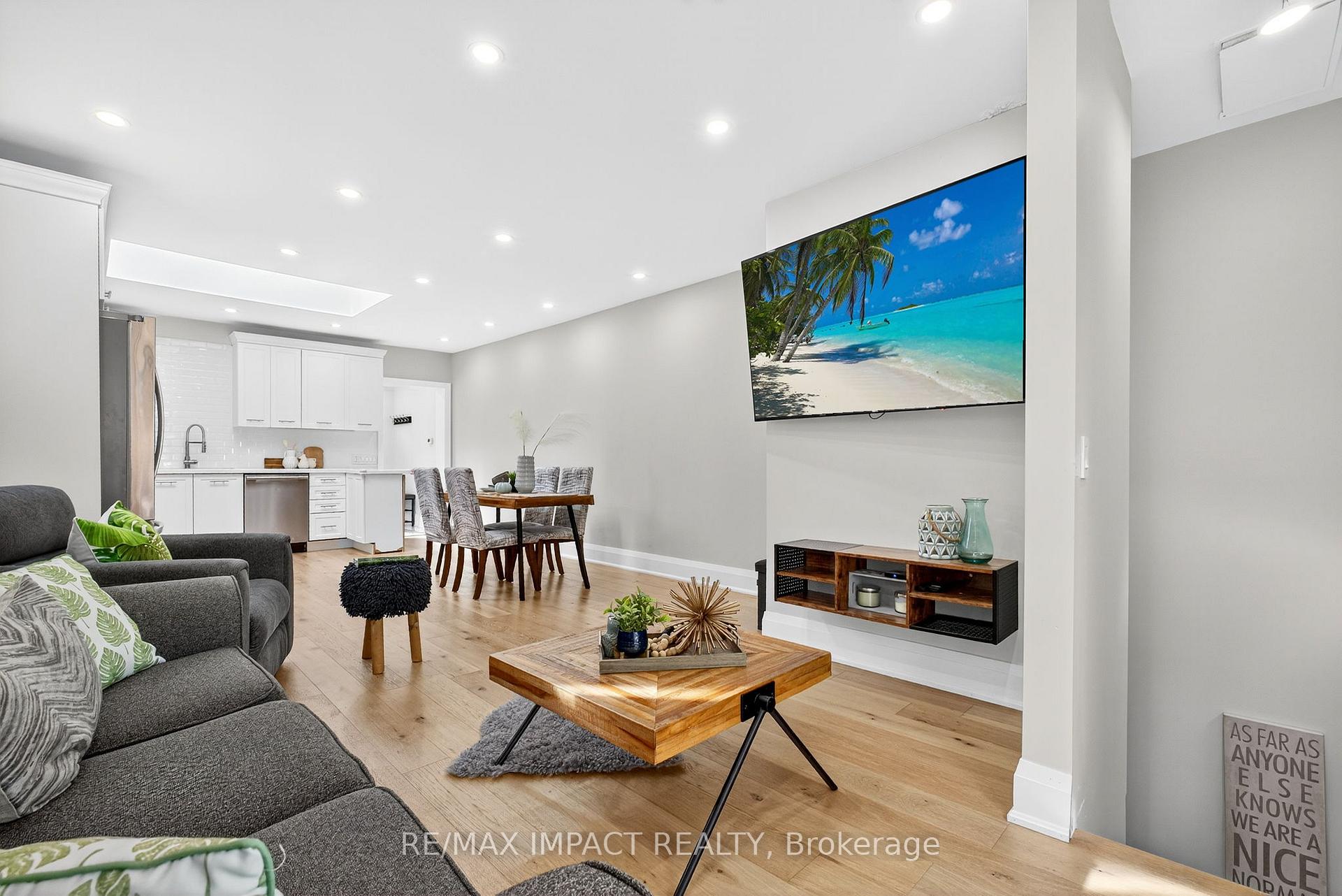 Photo 19 of 41 McDonald Avenue, Scarborough, Oakridge — HOMEH